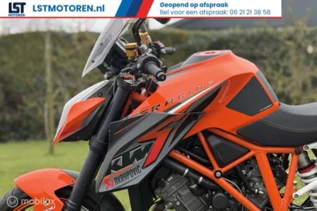 KTM 1290 SuperDuke R (2014) thumbnail 2