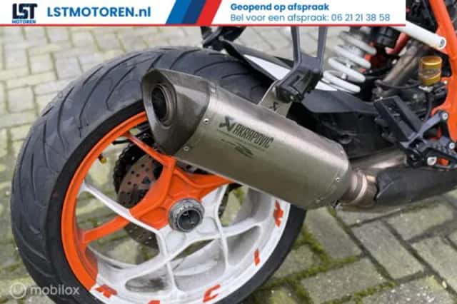 KTM 1290 SuperDuke R (2014) thumbnail 5