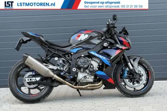 BMW M 1000 R (2023) thumbnail 2