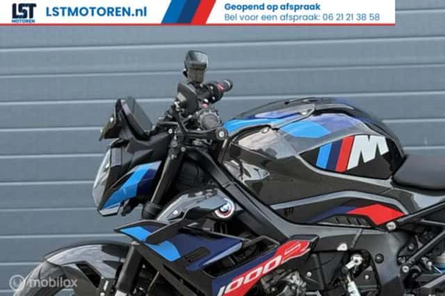 BMW M 1000 R (2023) thumbnail 5