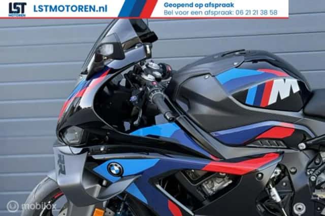 BMW M 1000 RR (2026) thumbnail 2