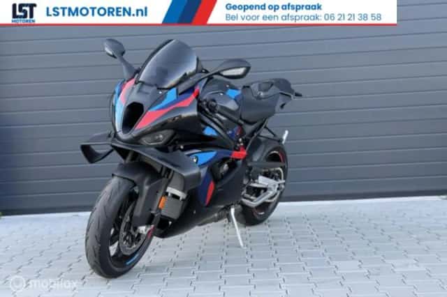 BMW M 1000 RR (2026) thumbnail 5
