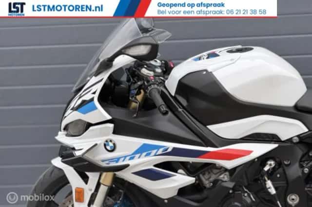 BMW S 1000 RR (2024) thumbnail 5