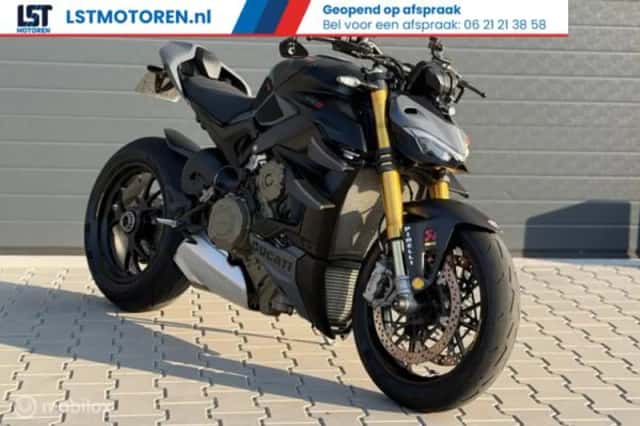 Ducati Streetfighter V4S (2023) thumbnail 4