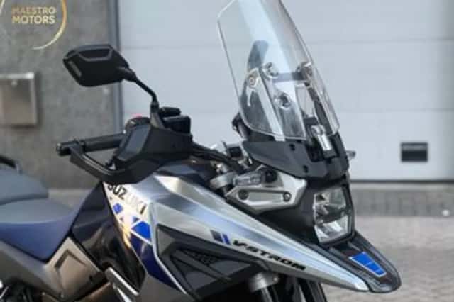 Suzuki V-Strom 1050 (2022) thumbnail 3
