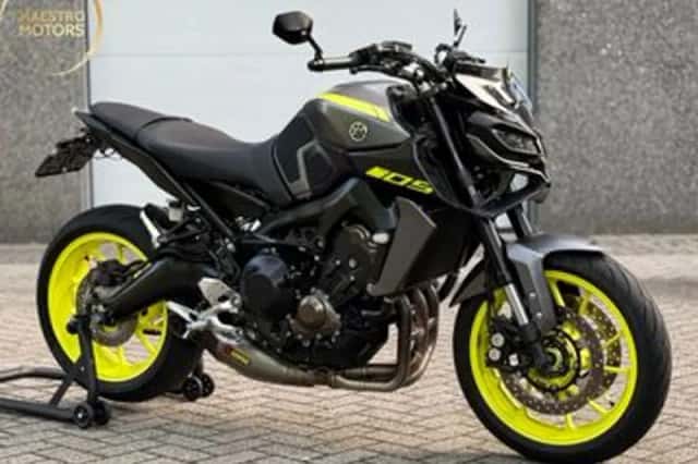 YAMAHA MT 09 ABS (2018) thumbnail 1