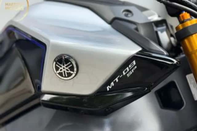 YAMAHA MT 09 SP (2025) thumbnail 5