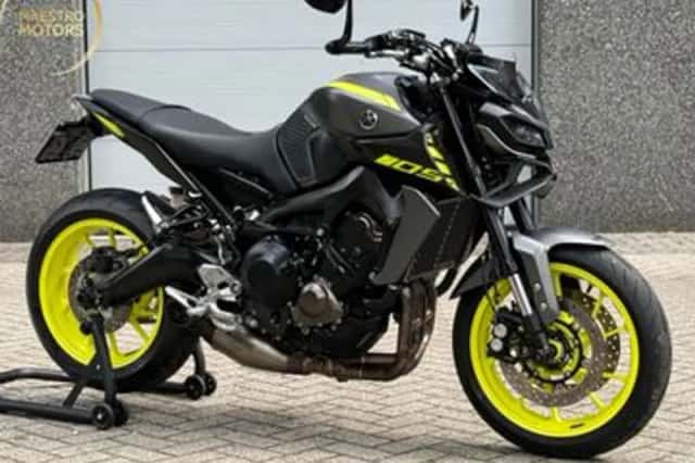 YAMAHA MT 09 ABS (2018) thumbnail 1
