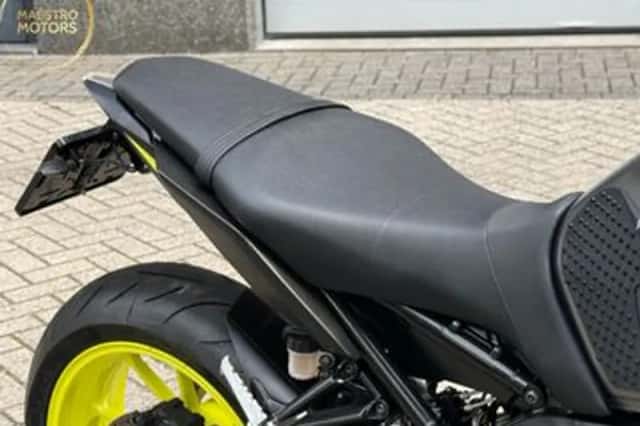 YAMAHA MT 09 ABS (2018) thumbnail 6