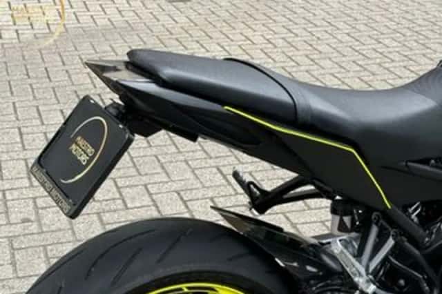 YAMAHA MT 09 ABS (2017) thumbnail 5
