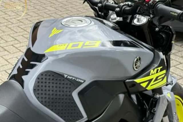 YAMAHA MT 09 ABS (2017) thumbnail 6