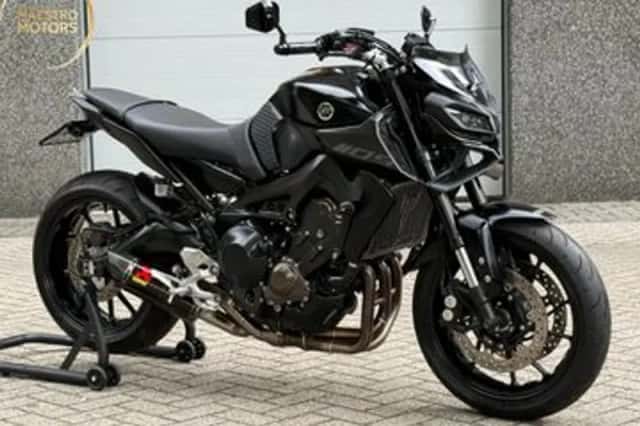 YAMAHA MT 09 ABS (2017) thumbnail 1