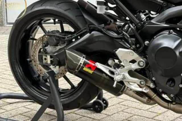 YAMAHA MT 09 ABS (2017) thumbnail 5