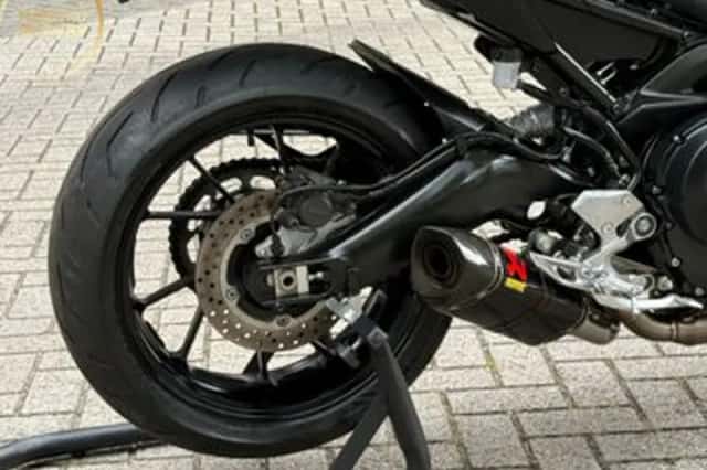YAMAHA MT 09 ABS (2017) thumbnail 6