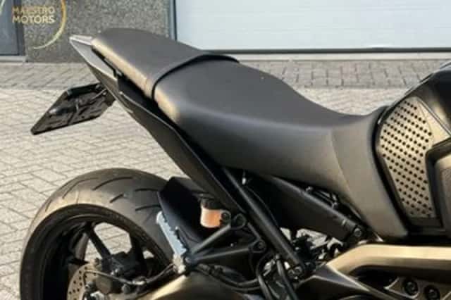 YAMAHA MT 09 ABS (2020) thumbnail 5