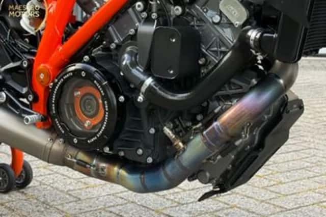 KTM 1290 SUPER DUKE R (2019) thumbnail 4