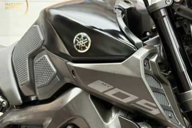 Yamaha MT-09 (2019) thumbnail 5