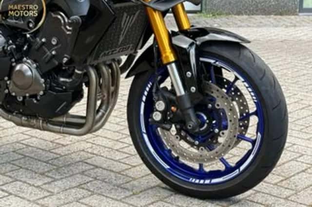 Yamaha MT 09 SP (2019) thumbnail 2