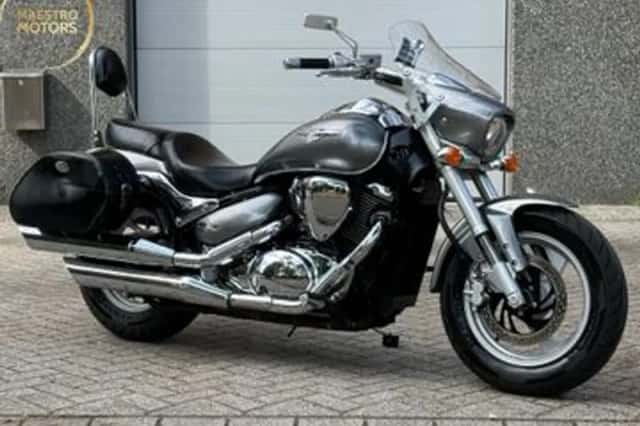Suzuki Intruder M800 (2010) thumbnail 1
