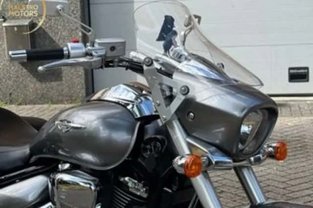 Suzuki Intruder M800 (2010) thumbnail 3