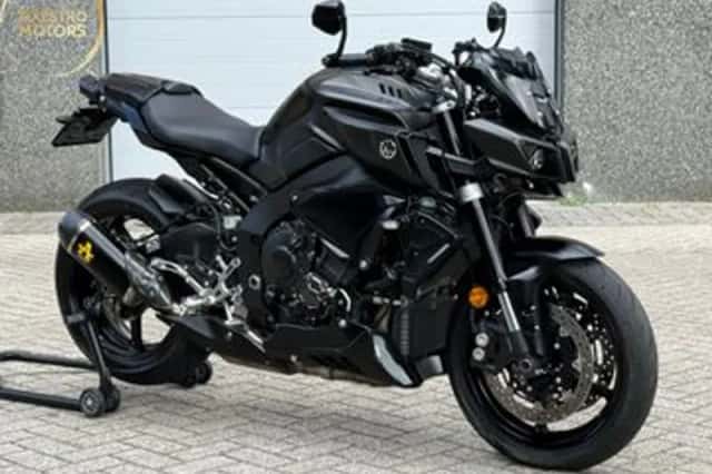 Yamaha MT-10 (2021) thumbnail 1
