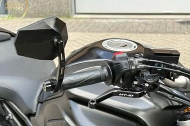 Yamaha MT-10 (2021) thumbnail 5