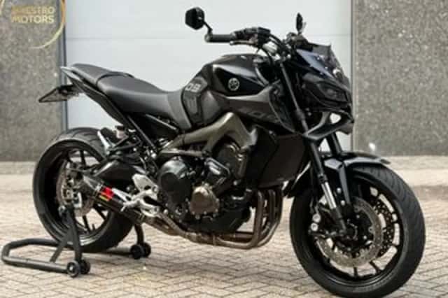 Yamaha MT-09 (2017) thumbnail 1