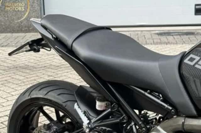 Yamaha MT-09 (2017) thumbnail 6