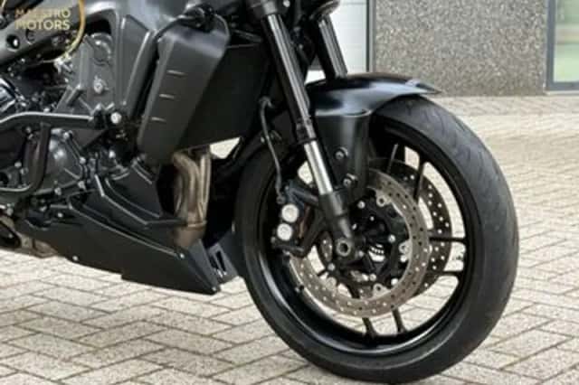 Yamaha MT-09 (2023) thumbnail 2