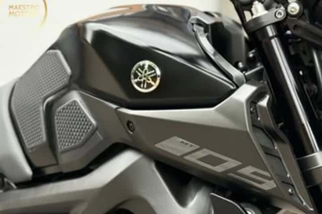 Yamaha MT-09 (2019) thumbnail 5