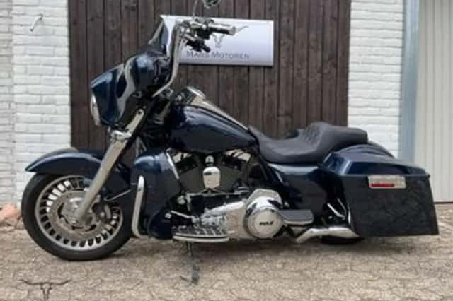 Harley-Davidson Street Glide (2013) thumbnail 1