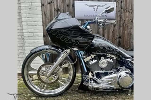 Harley-Davidson Road Glide (2011) thumbnail 1