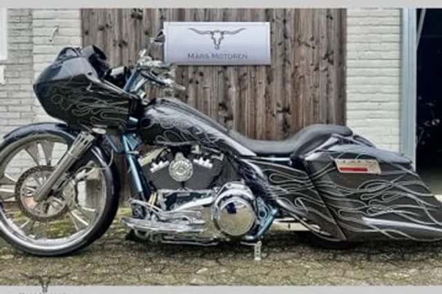 Harley-Davidson Road Glide (2011) thumbnail 4