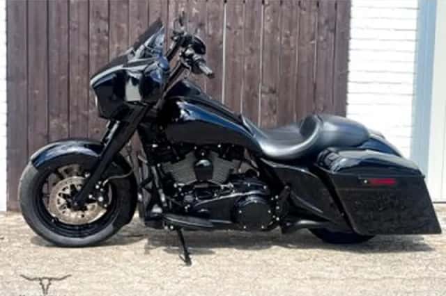 Harley-Davidson Fat Front Tire Street Glide Flhx (2017) thumbnail 3