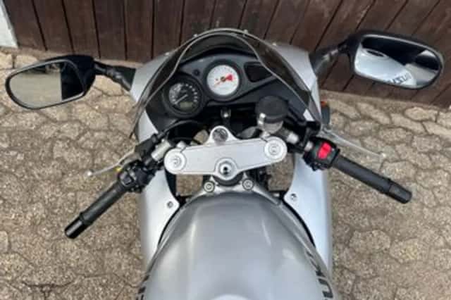 Suzuki SV650S (2002) thumbnail 4