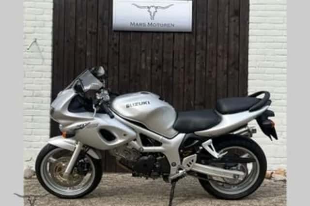 Suzuki SV650S (2002) thumbnail 6