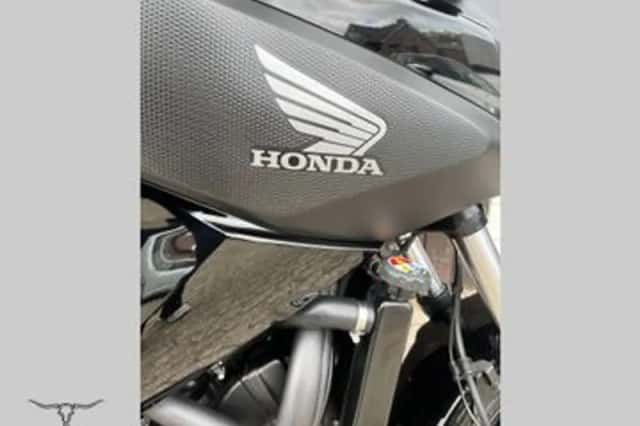 Honda NC750X (2015) thumbnail 4