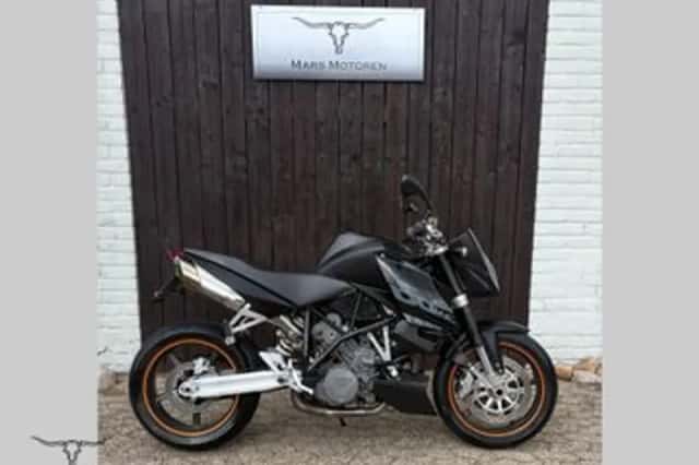 KTM 990 Super Duke (2005) thumbnail 1