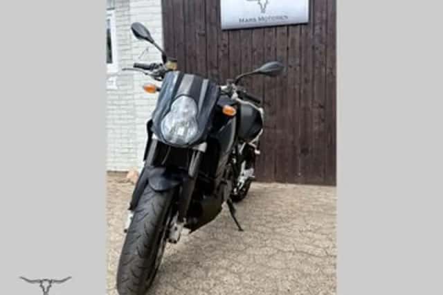 KTM 990 Super Duke (2005) thumbnail 6