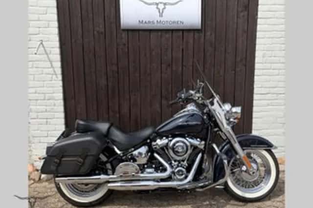 Harley-Davidson Softail (2019) thumbnail 1