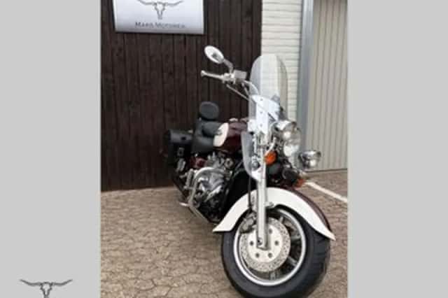 Yamaha XVZ 1300 Royal Star (1997) thumbnail 6