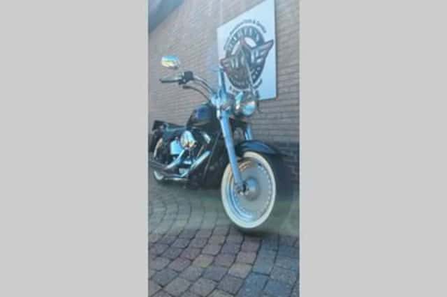 HARLEY-DAVIDSON FAT BOY FLSTF (2001) thumbnail 3