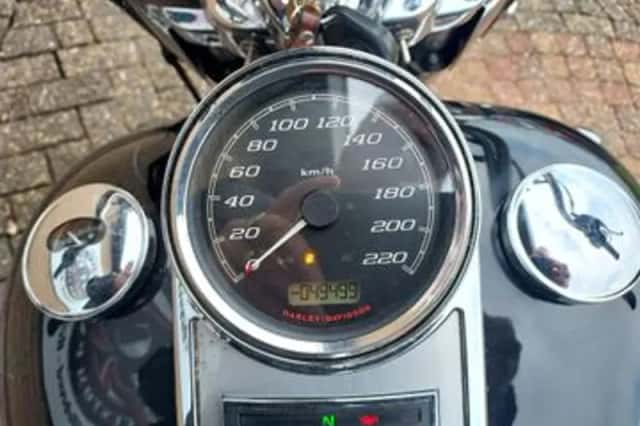 HARLEY-DAVIDSON ROAD KING FLHRI (2016) thumbnail 3