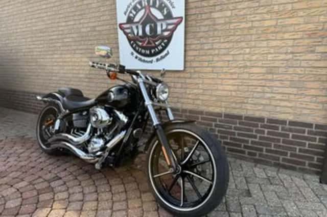 HARLEY-DAVIDSON BREAKOUT FXSB (2015) thumbnail 3