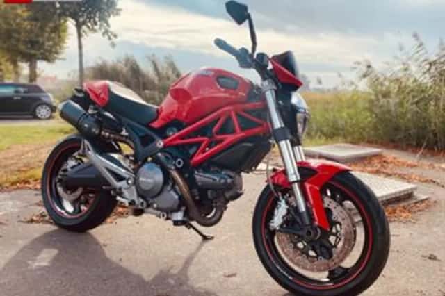 Ducati Monster 696 (2008) thumbnail 1