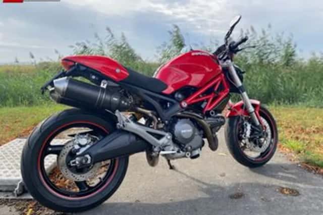 Ducati Monster 696 (2008) thumbnail 2
