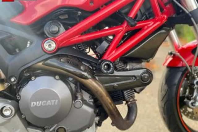 Ducati Monster 696 (2008) thumbnail 3