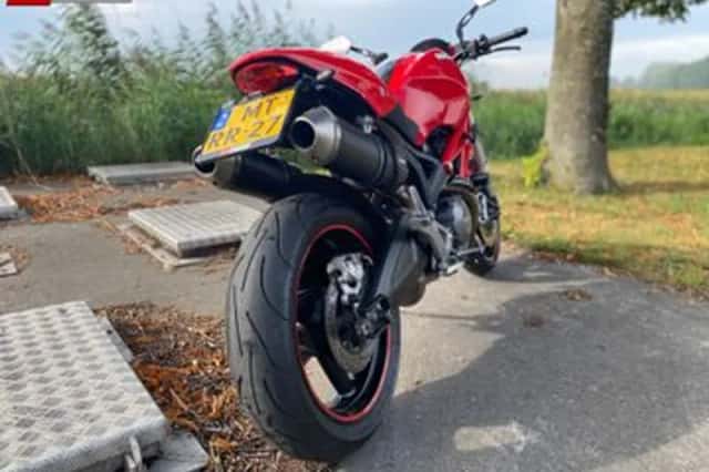 Ducati Monster 696 (2008) thumbnail 4