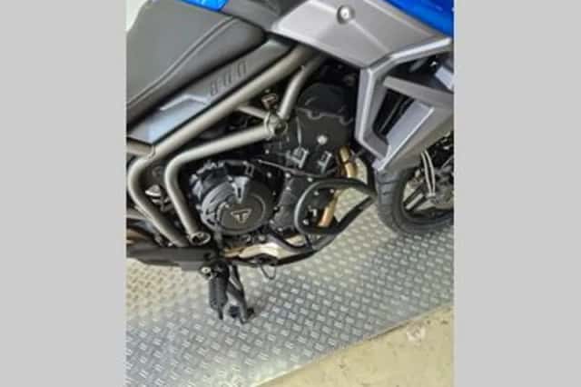 Triumph Tiger 800 XRX (2016) thumbnail 5