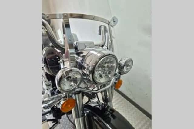 Harley-Davidson Road King Classic (2010) thumbnail 3